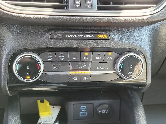 2022 Ford Escape SE Hybrid