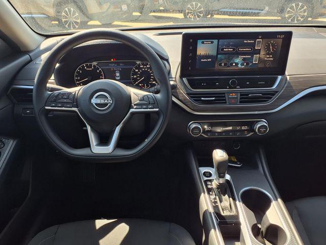 2026 Nissan Altima SV FWD