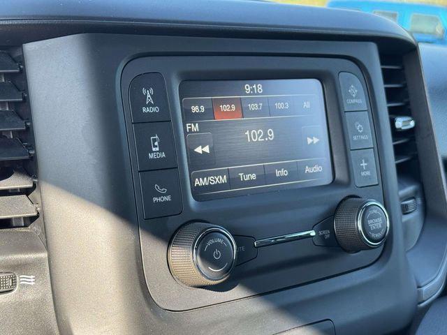 2024 RAM 1500 Tradesman Quad Cab 4x4 64 Box