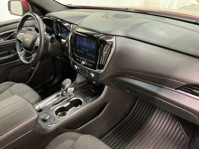 2023 Chevrolet Traverse AWD LT Cloth