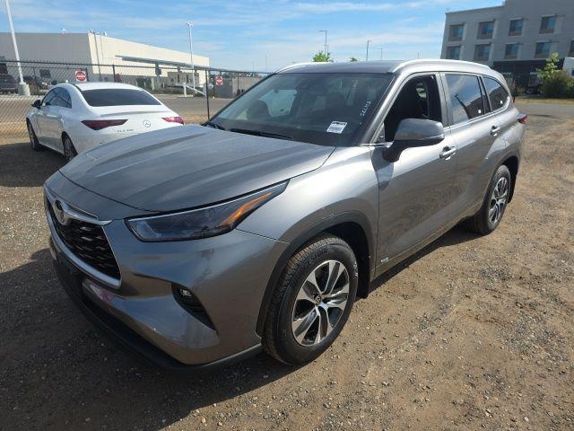2026 Toyota Highlander Hybrid XLE
