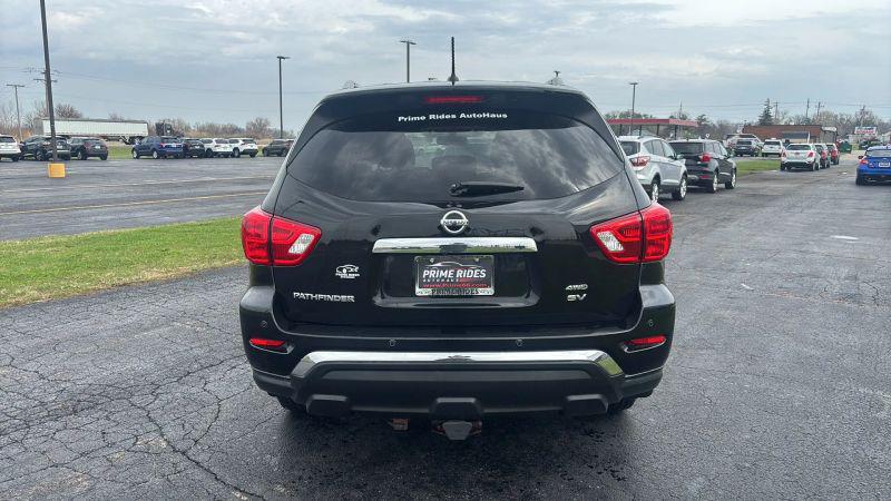 2017 Nissan Pathfinder SV