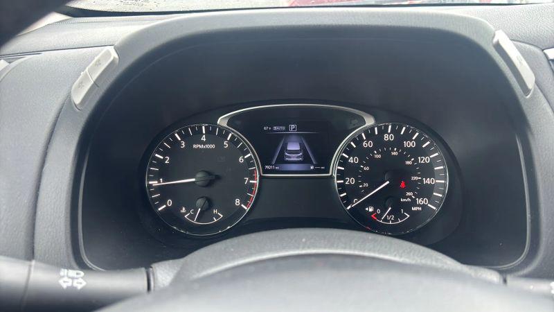 2017 Nissan Pathfinder SV