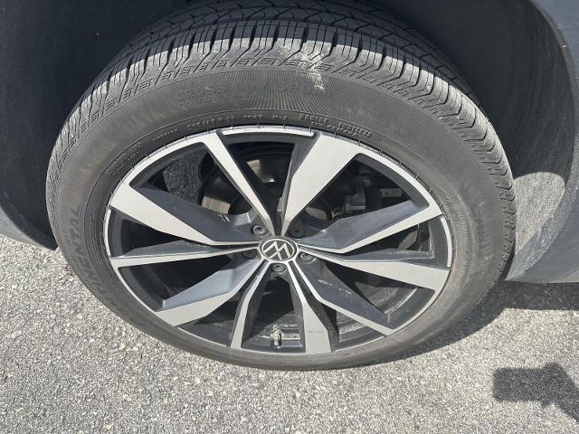 2025 Volkswagen Atlas Cross Sport 2.0T SEL Premium R-Line