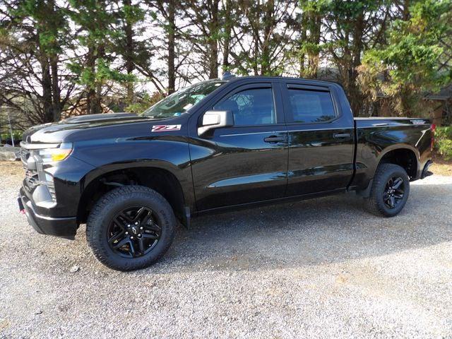 2023 Chevrolet Silverado 1500 4WD Crew Cab Short Bed Custom Trail Boss