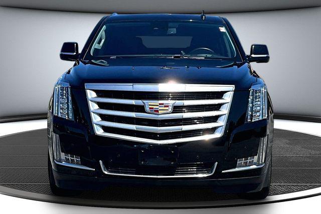 2016 Cadillac Escalade Luxury Collection