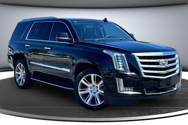 2016 Cadillac Escalade Luxury Collection