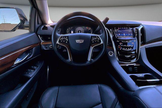 2016 Cadillac Escalade Luxury Collection