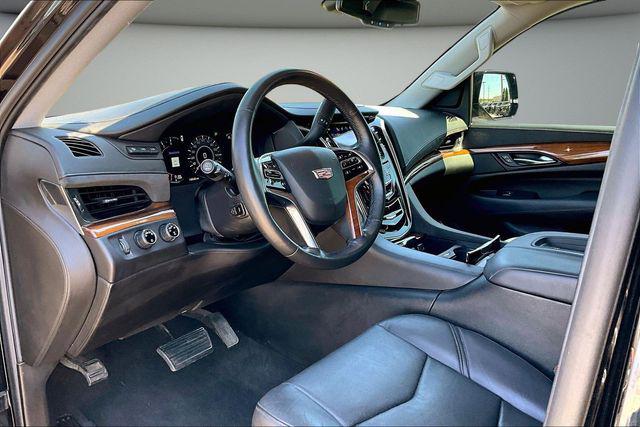 2016 Cadillac Escalade Luxury Collection
