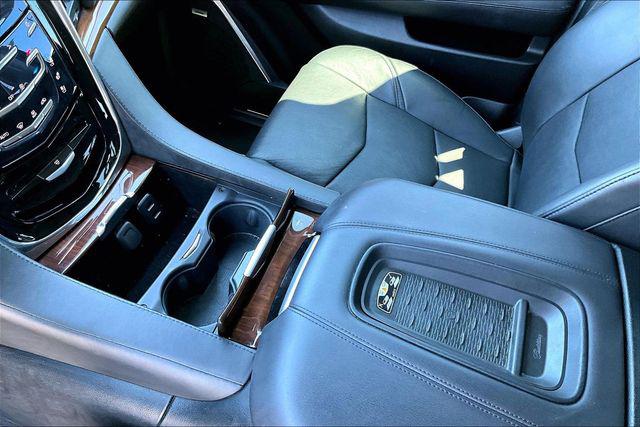 2016 Cadillac Escalade Luxury Collection