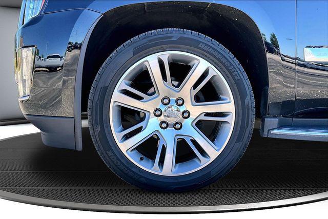 2016 Cadillac Escalade Luxury Collection