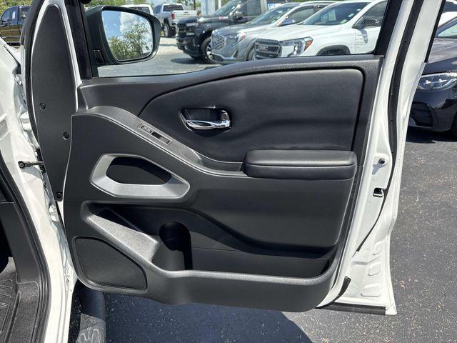 2025 Nissan Frontier Crew Cab SV 4x4