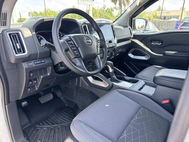 2025 Nissan Frontier Crew Cab SV 4x4