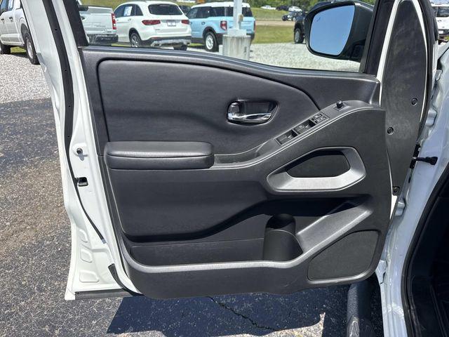 2025 Nissan Frontier Crew Cab SV 4x4