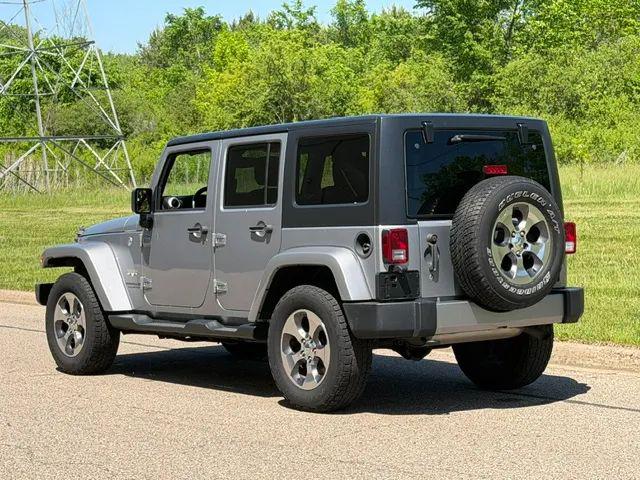 2016 Jeep Wrangler Unlimited Sahara