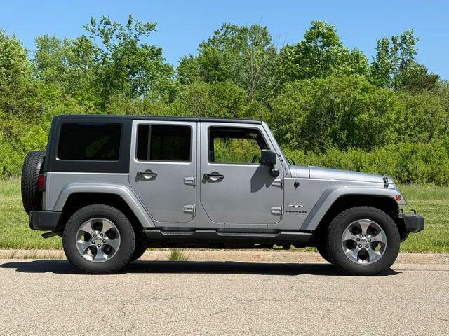 2016 Jeep Wrangler Unlimited Sahara