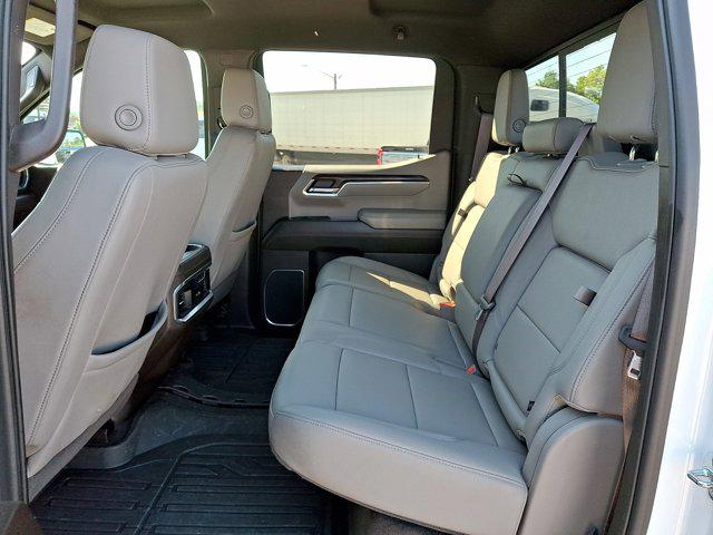 2023 GMC Sierra 1500 4WD Crew Cab Short Box SLT