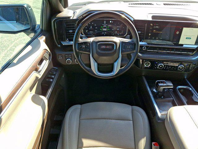 2023 GMC Sierra 1500 4WD Crew Cab Short Box SLT