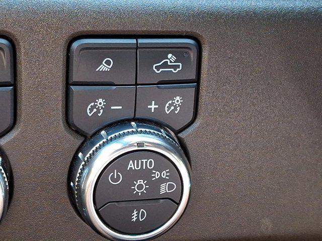 2023 GMC Sierra 1500 4WD Crew Cab Short Box SLT
