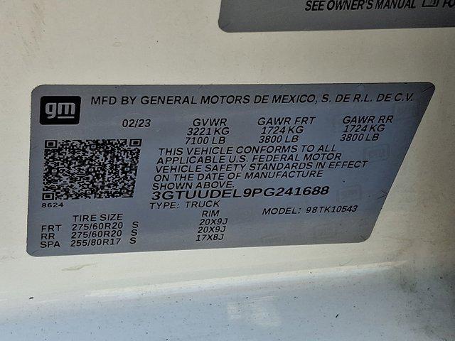 2023 GMC Sierra 1500 4WD Crew Cab Short Box SLT