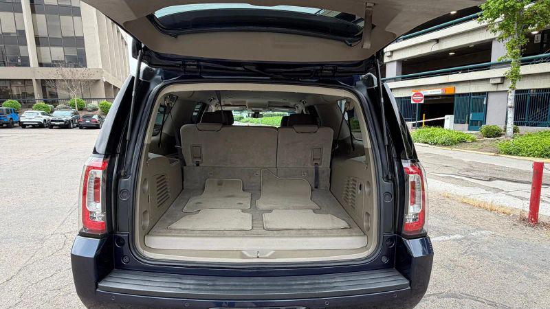 2017 GMC Yukon XL SLE