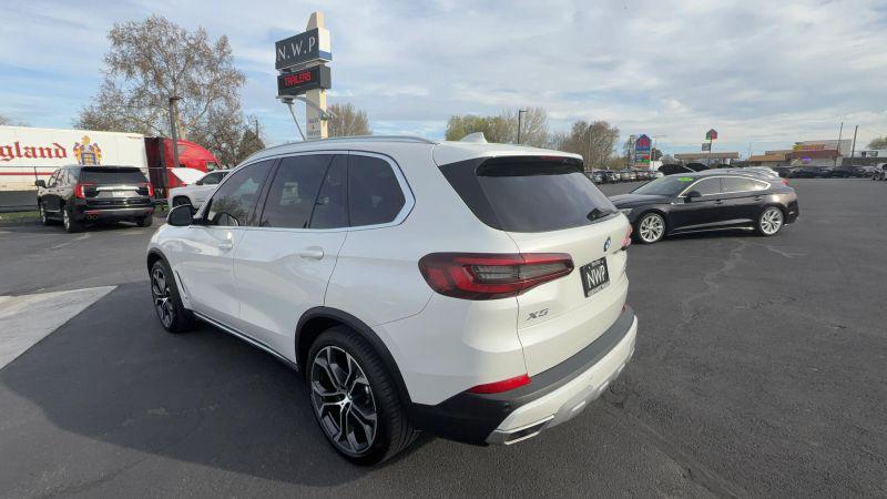 2022 BMW X5 sDrive40i