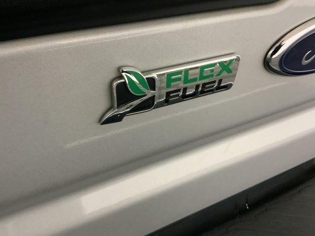 2010 Ford E-350 Super Duty XLT