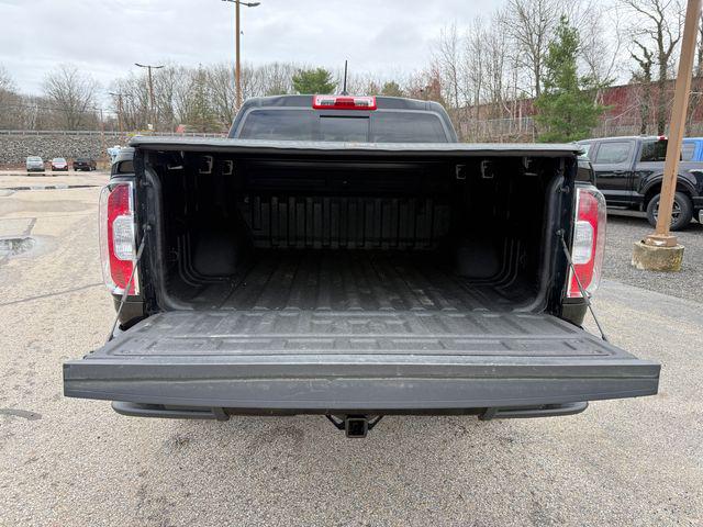 2022 GMC Canyon 4WD Crew Cab Short Box AT4 - Leather