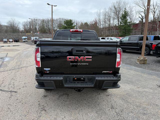 2022 GMC Canyon 4WD Crew Cab Short Box AT4 - Leather