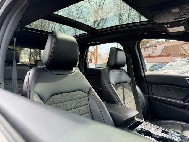2022 Ford Edge ST-Line