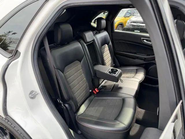 2022 Ford Edge ST-Line