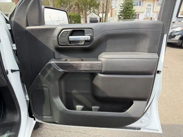 2021 Chevrolet Silverado 1500 4WD Crew Cab Short Bed LTZ