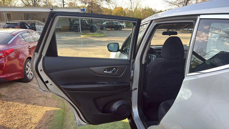 2015 Nissan Rogue S