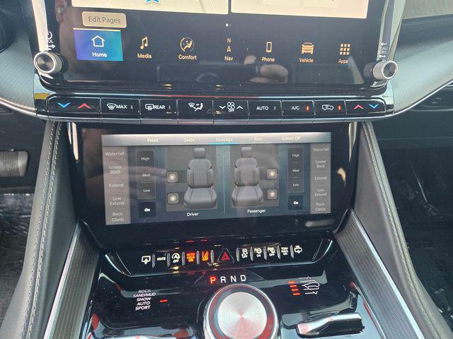 2024 Jeep Grand Wagoneer L Series II 4x4