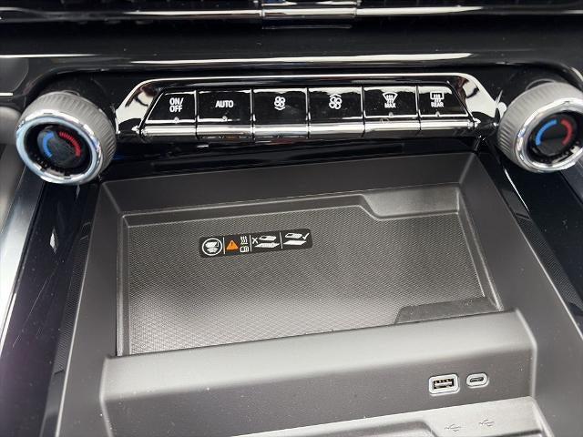 2026 Chevrolet Suburban Premier, 4WD