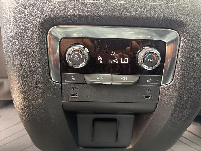 2026 Chevrolet Suburban Premier, 4WD