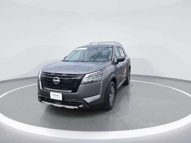 2023 Nissan Pathfinder SL 4WD