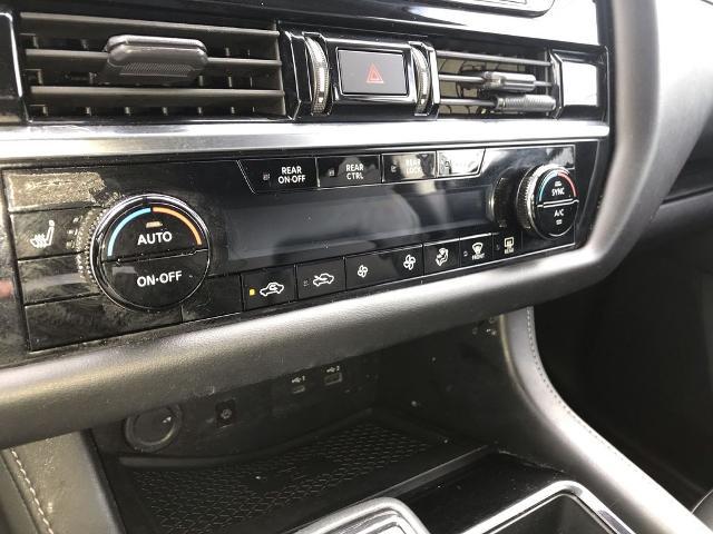 2023 Nissan Pathfinder SL 4WD