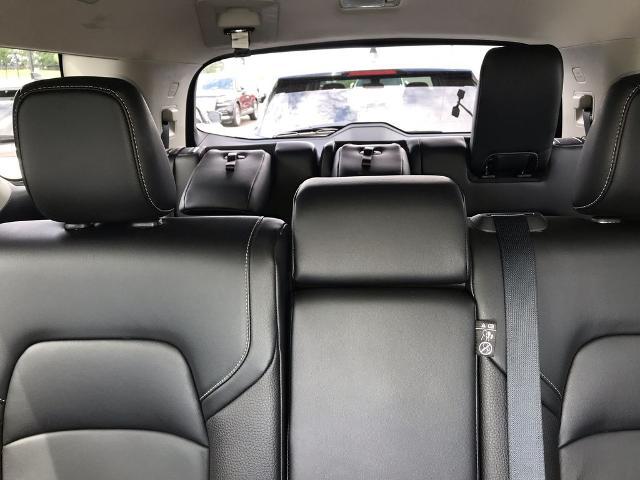 2023 Nissan Pathfinder SL 4WD