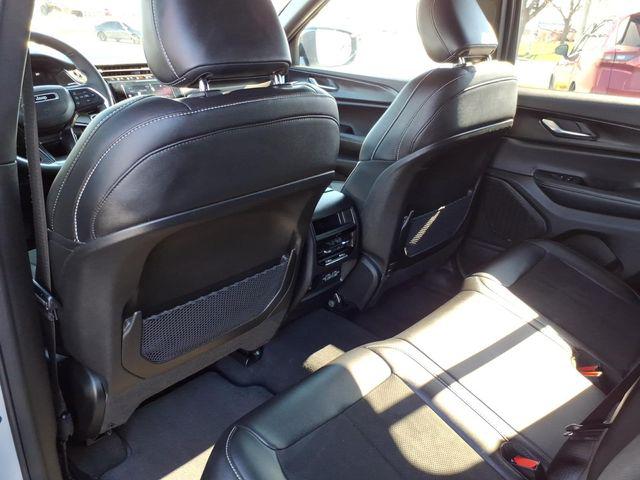 2025 Jeep Grand Cherokee Altitude 4x4