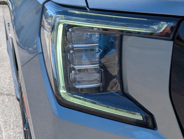 2023 GMC Yukon 4WD SLT