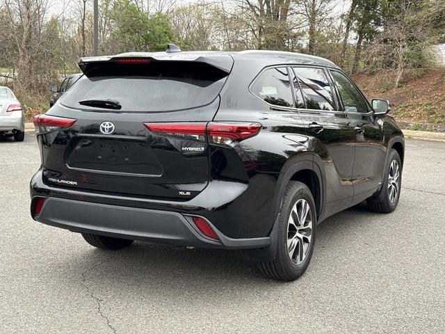 2022 Toyota Highlander Hybrid XLE