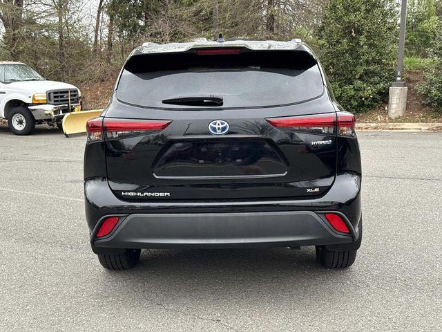 2022 Toyota Highlander Hybrid XLE