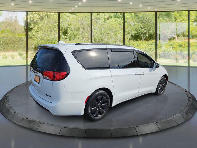 2020 Chrysler Pacifica Hybrid Touring L 2020 Chrysler Pacifica Hybrid Touring L