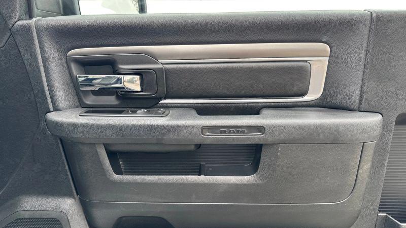 2022 Ram 1500 Classic Tradesman Regular Cab 4x2 8' Box