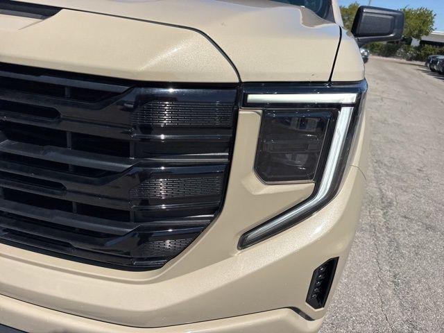 2022 GMC Sierra 1500 4WD Crew Cab Short Box Elevation