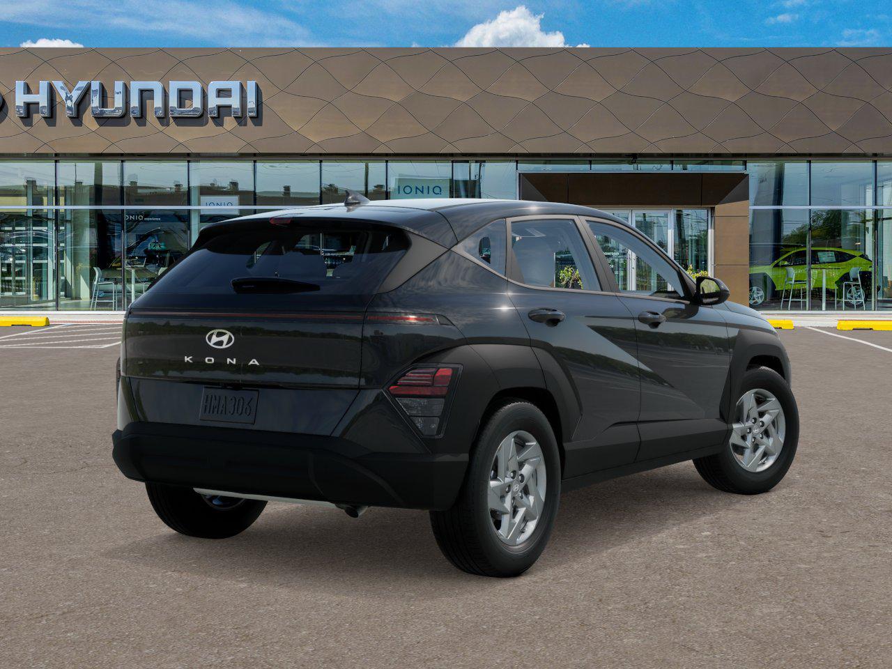 New 2026 Abyss Black Pearl HYUNDAI SE FWD image 4