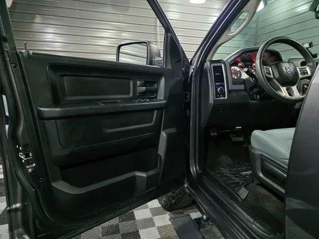 2017 Ram 1500 Tradesman Crew Cab 4x4 6'4" Box