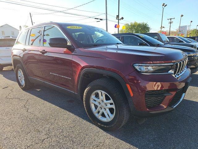 2023 Jeep Grand Cherokee Laredo 4x4 2023 Jeep Grand Cherokee Laredo 4x4