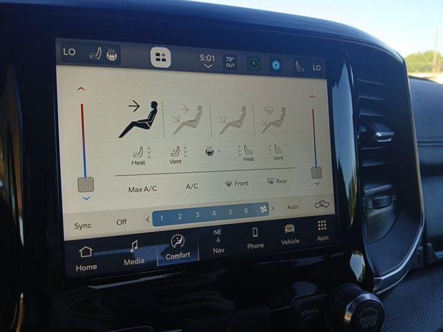 2024 Ram 1500 Laramie Crew Cab 4x2 5'7" Box